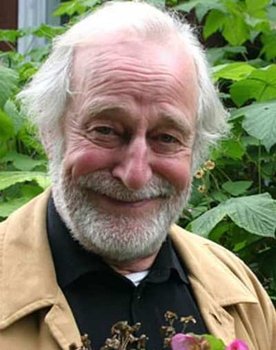 Matti Nurminen as Joni (uncredited)