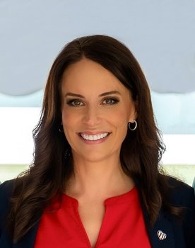 Tudor Dixon as Sheila Wolf