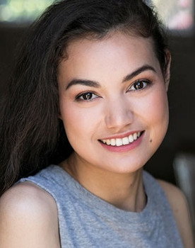 Iana Grace as Seraphina