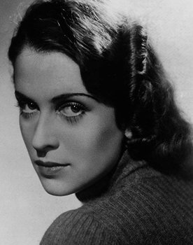 Anneliese Uhlig as Renée Dumas