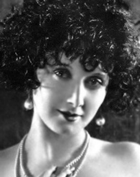 Mae Busch as Stale Annie