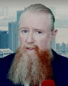 Paul Bradford as Alien Commander (voice)