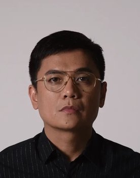 Jun Robles Lana