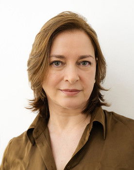 Sofia Kouzeva-Tcherneva as Conny