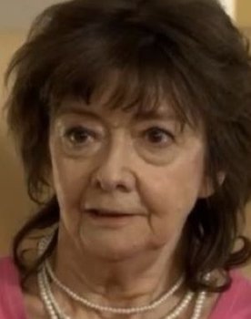 Su Elliot as Doreen Slater