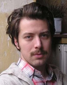 Panagiotis Exarcheas as Δημήτρης Αποστόλου