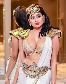 Piyumi Hansamali as Mihiri