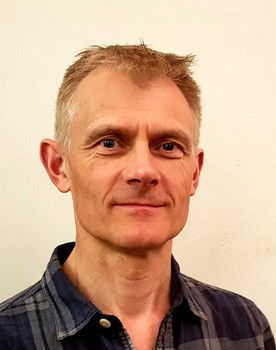 Kevin Anderson as Himself