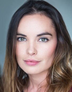 Geraldine Creff as Margot