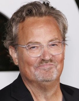 Matthew Perry as Nicholas 'Oz' Oseransky