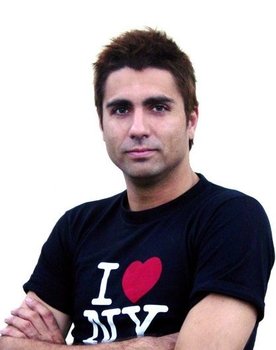 Aristomenis Tsirbas as MIA