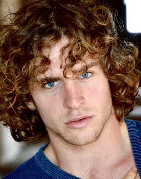 Francesco Gaudiello as Filippo