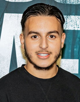 Marouane Meftah as Nas