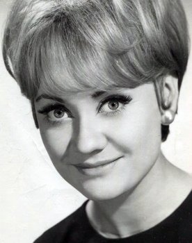 Gaëlle Romande as La visiteuse