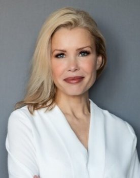 Melinda Messenger