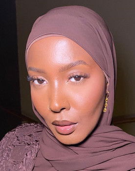 Hodan Hujaleh as Muna