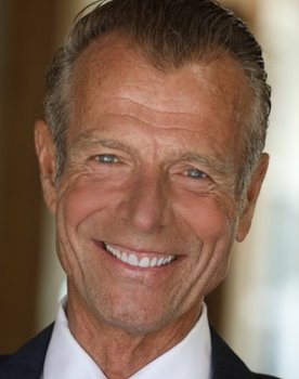 Gerard Sanders as Nick Faldo