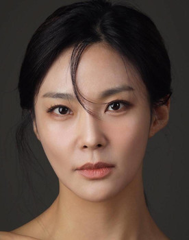 Kim Mi-hye as Interviewer