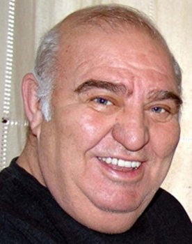 Baykal Kent as 
