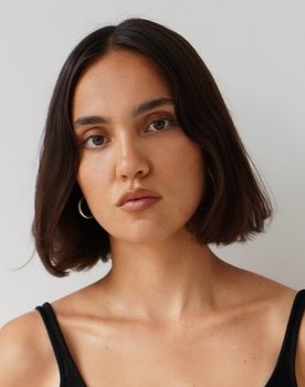 Sarah Gustafsson as 