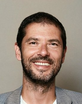 Melvil Poupaud as Bertrand