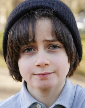 Vidal Arzoni as The Boy