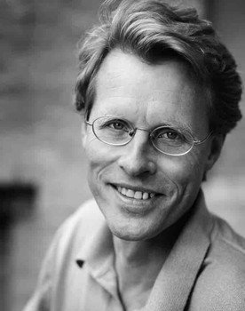 Bo Lidegaard as Self