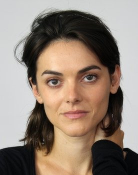 Rose Riley as Melanie Murphy