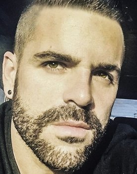 Osvaldo Friger as Luis