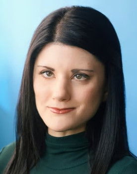 Courtney Gilmour as Lizzy (voice)