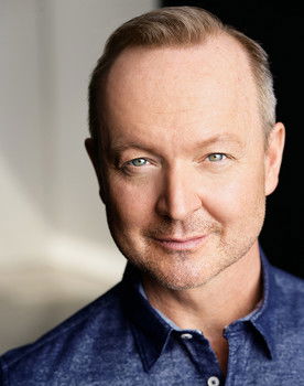 Benjamin Howes as Ed