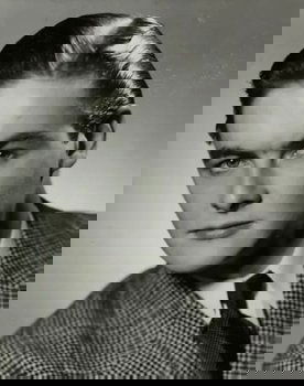 Lars Nordrum as Moteskaperen