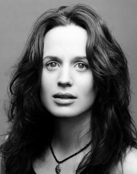 Elizabeth Reaser as Susan