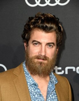 Rhett McLaughlin as The Fabulous Bentley …
