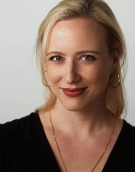 Andria Kozica as Melanie