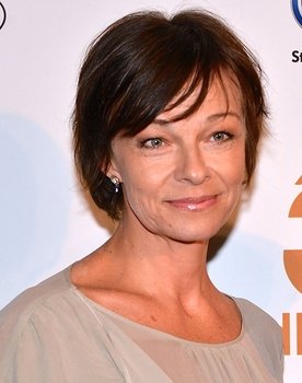 Kajsa Ernst as Signe 'Ham' Jansson