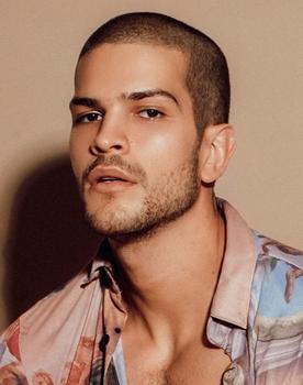 Bernardo Flores