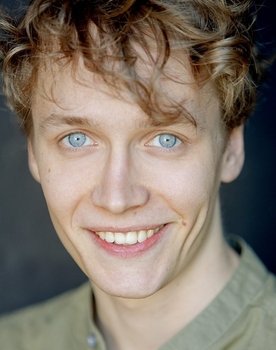 Julius Feldmeier as 