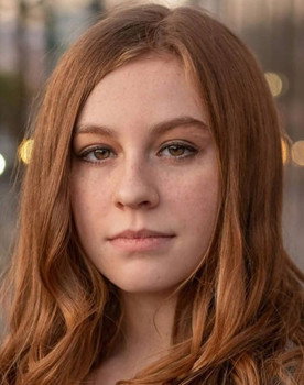 Holland Stull as Desta McKenna