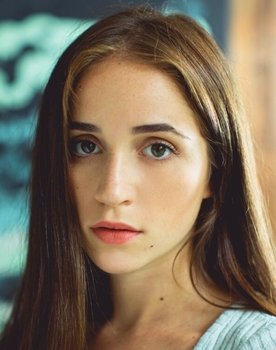 Carolina Kopelioff as 