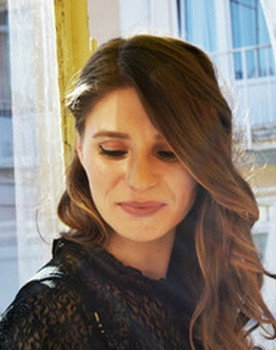 Pınar Özışık as 