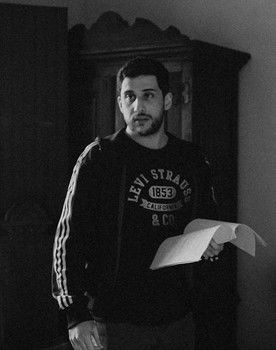 Daniel Martins as Assassino