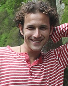 Ítalo Guerra as Luigi