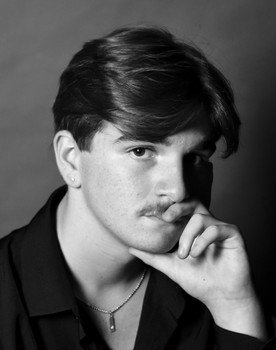 Gabriele Brucato as Waylon