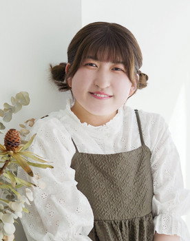 Kurumi Madoka as Puddinte Gochizo (voice)