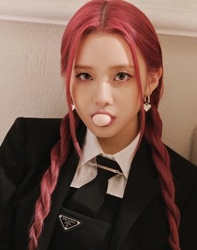 Kim Na-young as Kim Na Young