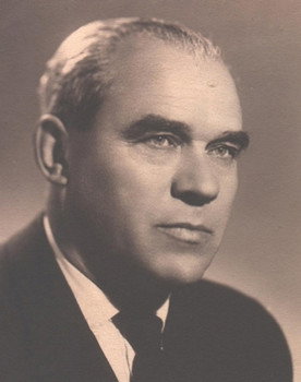 Pavel Pekur as Agronomist