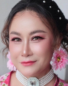Duangrudee Boonbamrung as 