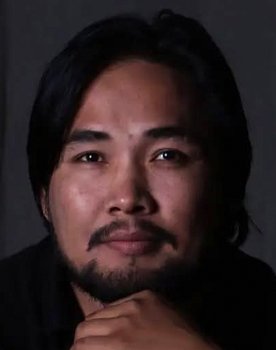 Imash Azhikul as Kairat