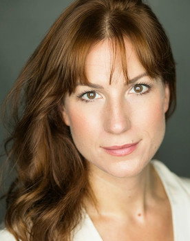 Isla Carter as Jenny